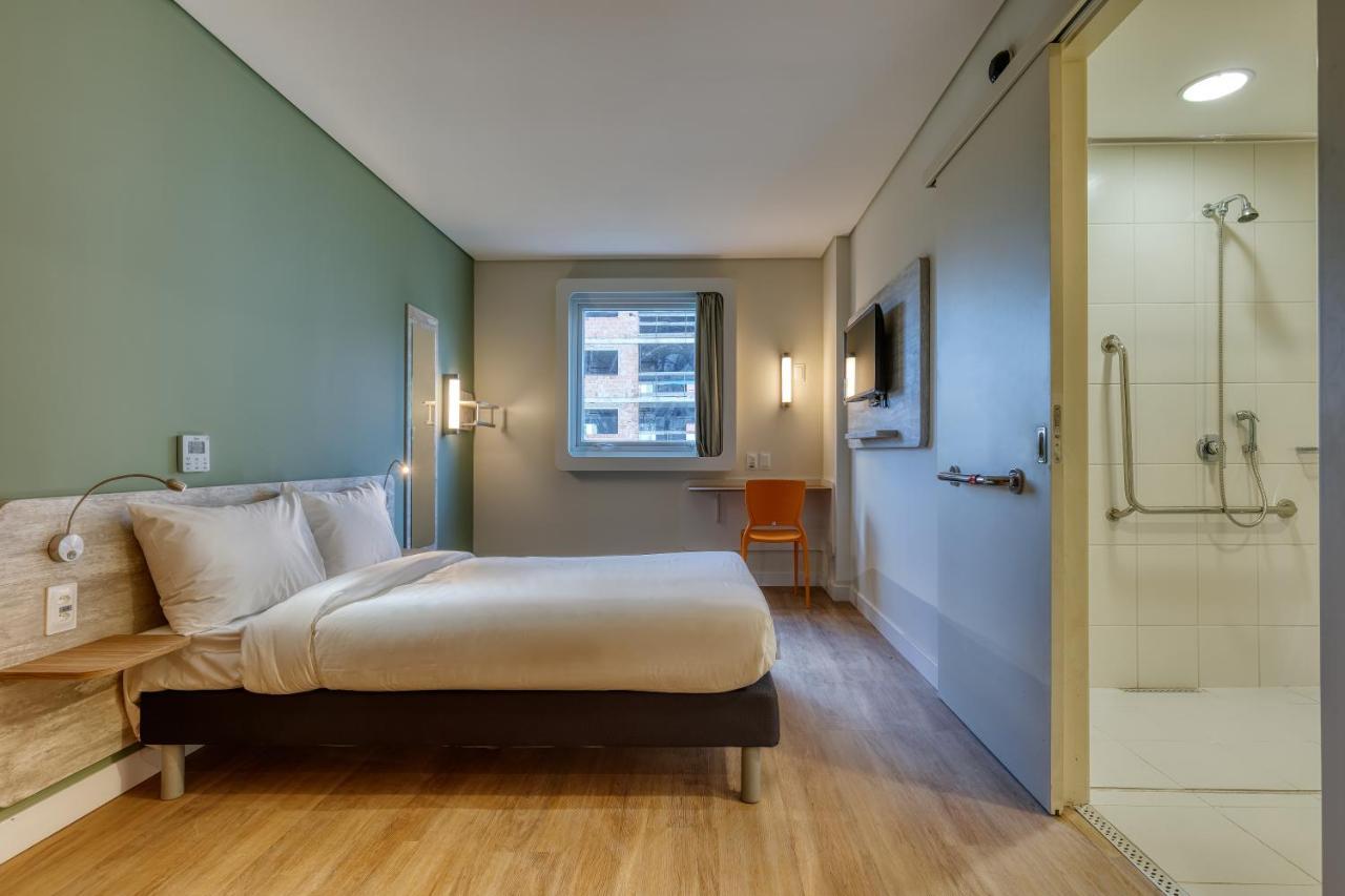 Ibis Budget Bh Savassi เบโลโอรีซอนชี ภายนอก รูปภาพ