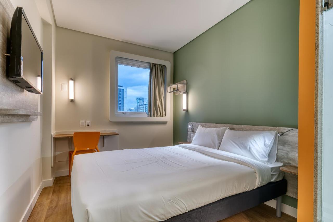 Ibis Budget Bh Savassi เบโลโอรีซอนชี ภายนอก รูปภาพ