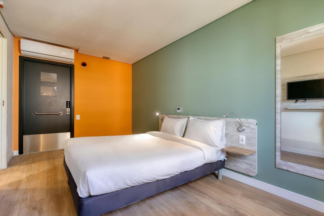 Ibis Budget Bh Savassi เบโลโอรีซอนชี ภายนอก รูปภาพ