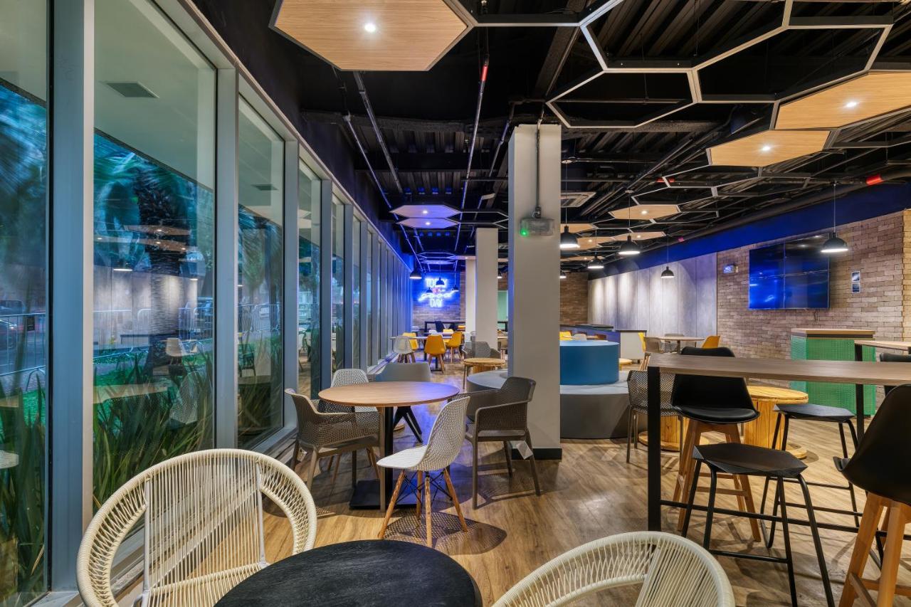 Ibis Budget Bh Savassi เบโลโอรีซอนชี ภายนอก รูปภาพ