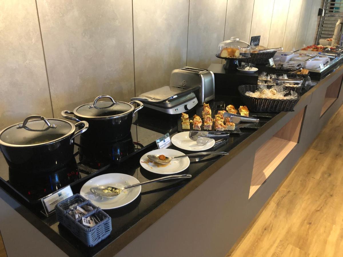 Ibis Budget Bh Savassi เบโลโอรีซอนชี ภายนอก รูปภาพ