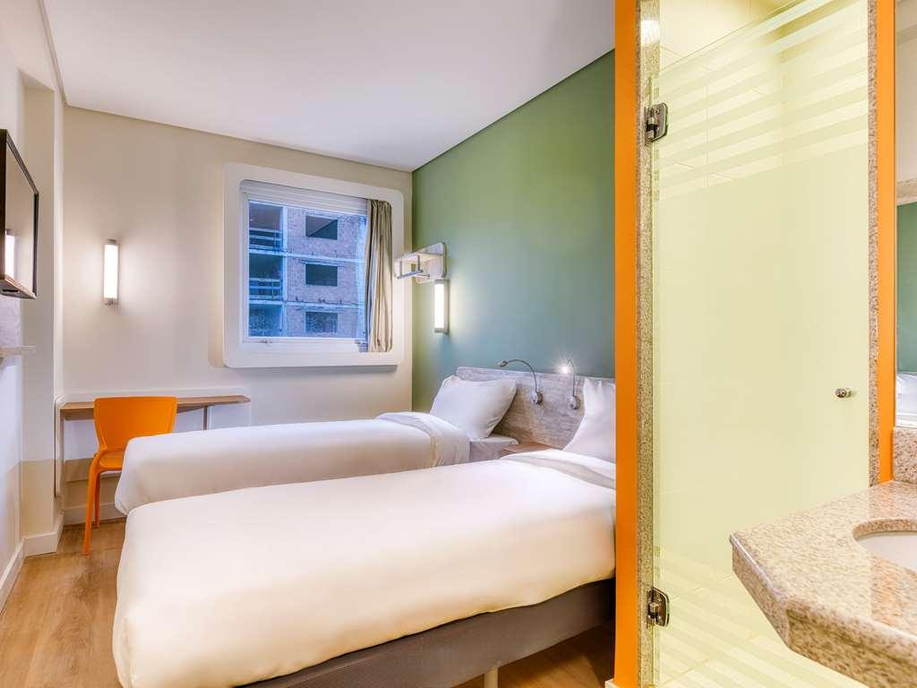 Ibis Budget Bh Savassi เบโลโอรีซอนชี ห้อง รูปภาพ